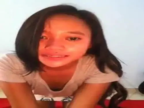 Siaran Privat Gadis Naila Di Kamar